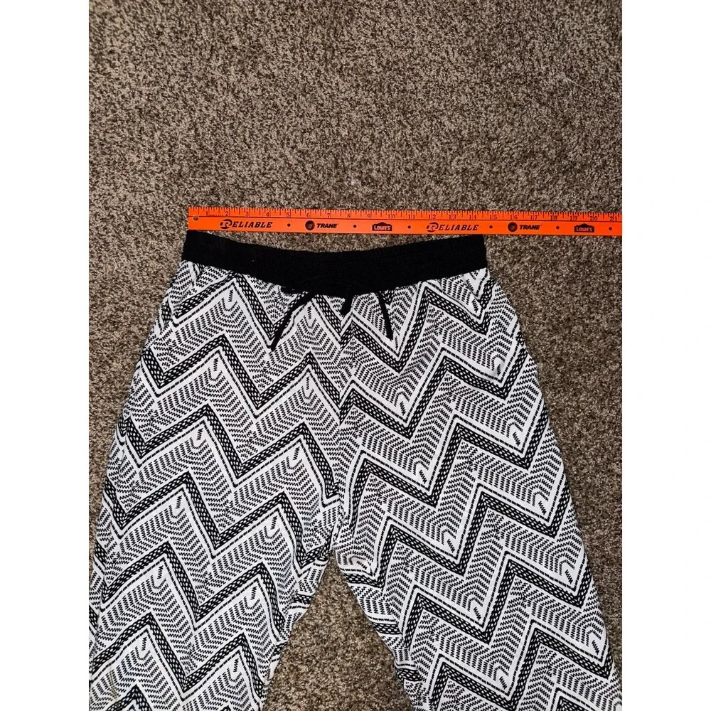 Jogger Style Pants Black White Design Size Large Rue21 Summer Casual - Picture 2 of 7